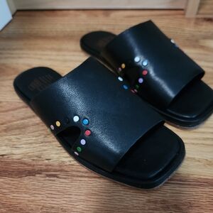 Sz 6 Charlotte Stone Black Sandals with Colorful Rainbow Studs